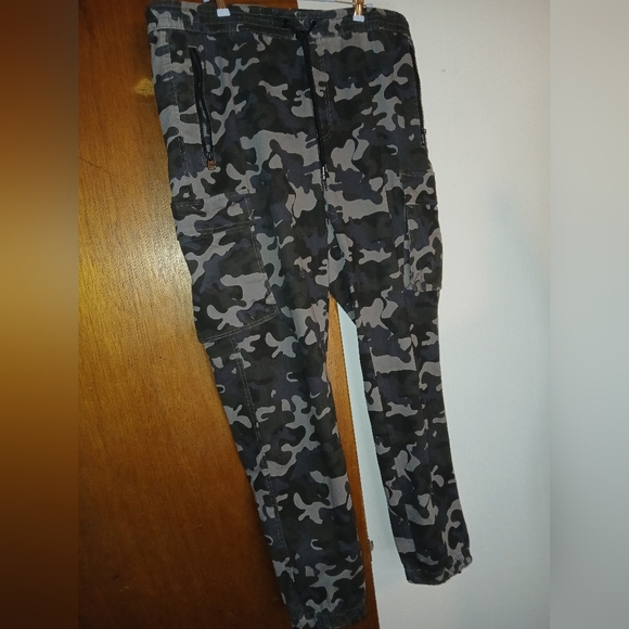 Camouflage Patterned Pants - Picture 1 of 3